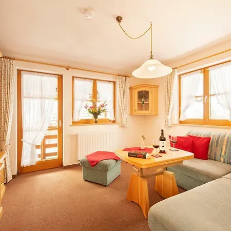Haus Alpenblick: Alpine Views With 4-star Family And Wellness Access 4* Oberstdorf