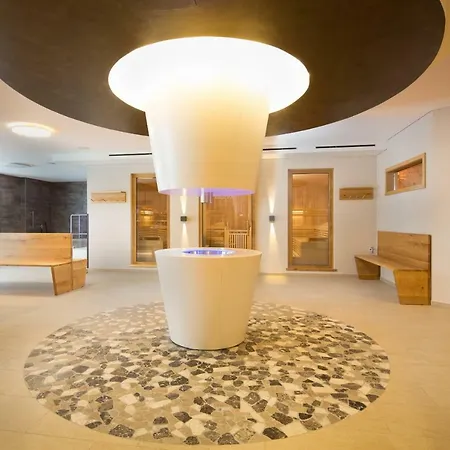Haus Alpenblick: Alpine Views With 4-star Family And Wellness Access 4*