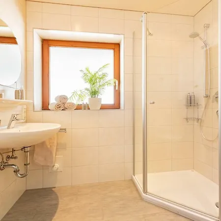 Haus Alpenblick: Alpine Views With 4-star Family And Wellness Access Apartment