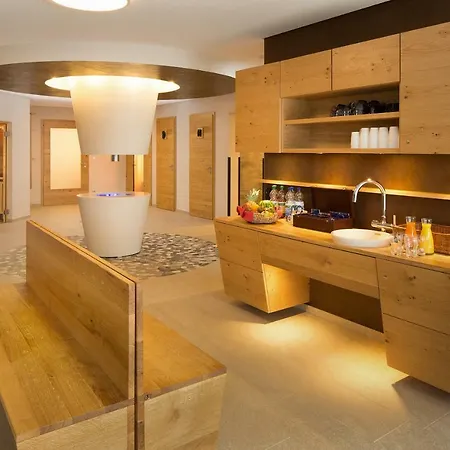 Haus Alpenblick: Alpine Views With 4-star Family And Wellness Access Apartment Oberstdorf